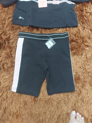 Conjunto deportivo niña negro T8