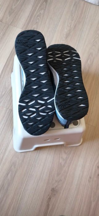 Reebok NFX Azul Marino y Blanco