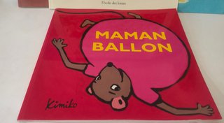 14 libros infantiles ilustrados en francés.