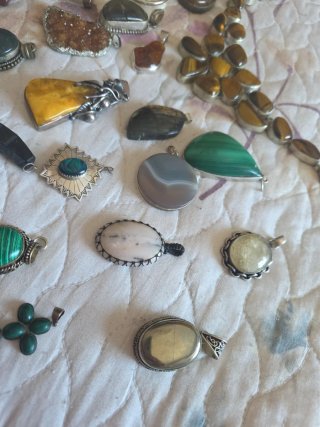 Lote Colgantes minerales
