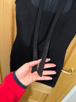 Vestido corto negro Zara