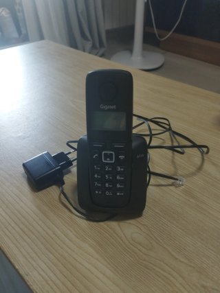 Teléfono fijo Gigaset A116 negro.