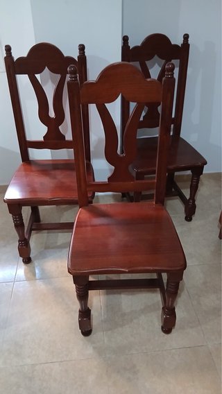 Juego de 3 sillas de madera