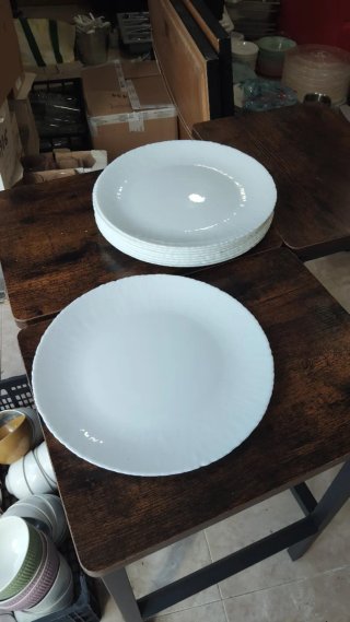 9 Platos Blancos Cerámica
