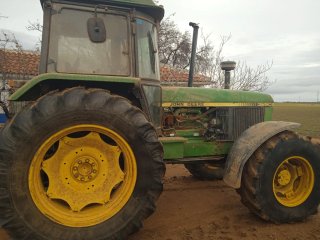 Tractor John Deere 3650