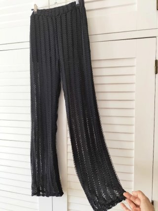 Pantalón Zara estilo crochet negro largo calado