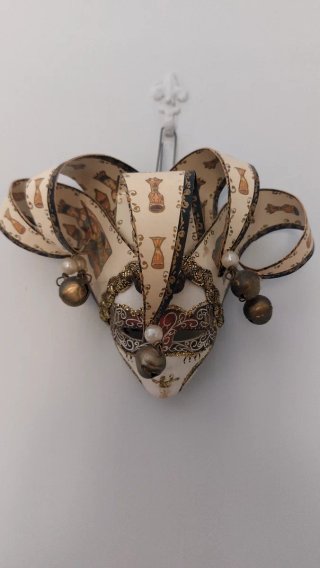 Maschera veneziana decorata
