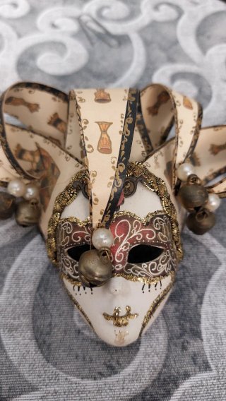 Maschera veneziana decorata