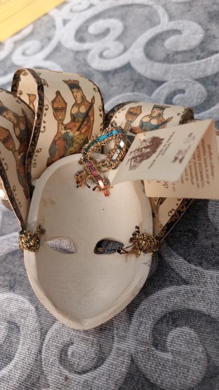 Maschera veneziana decorata