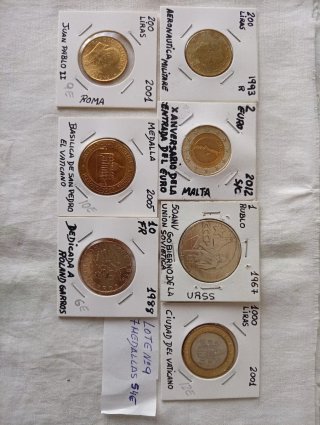 Lote 9 medallas 7, 54€
