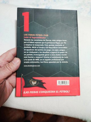 Lote de tres libros variados.