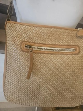 Borsa Bayside in pelle intrecciata