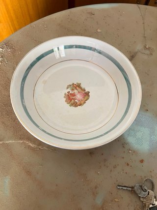 Plato antiguo con sello Preguntar precio