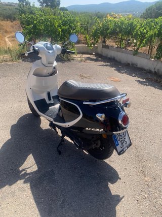 Daelim Aroma YC 125 Scooter 125cc