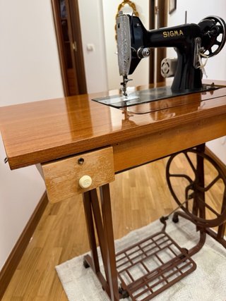 Máquina de coser antigua Sigma
