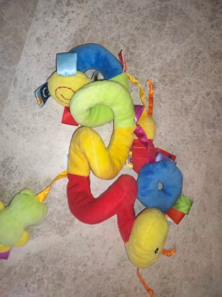 Juguete gusano para bebé