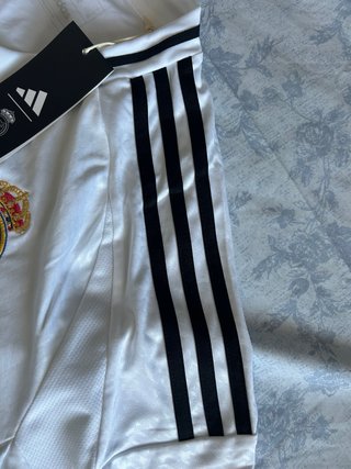 Maglia Real Madrid L nuova con cartellino