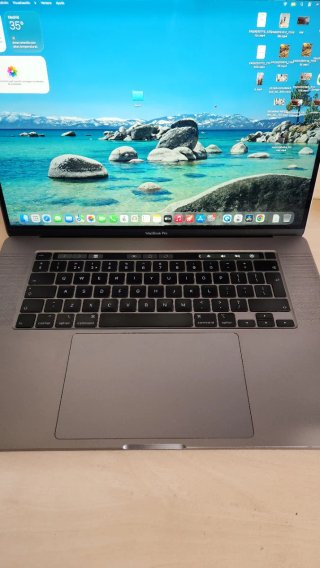 MacBook Pro 16 i9 32ram  2019