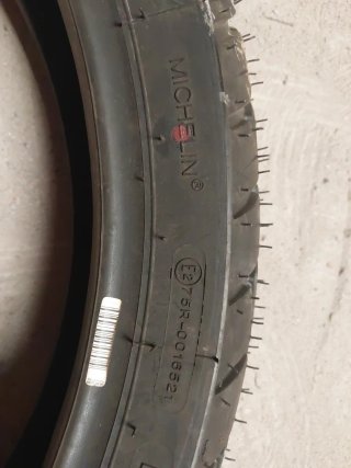 120 70 R19 m/c 60v