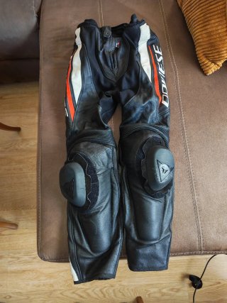 Mono Dainese Avro D1 Lady Talla 40