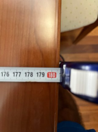 Mesa de comedor de madera de haya