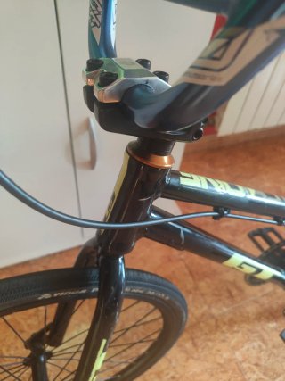 Bicicleta BMX GT Mini