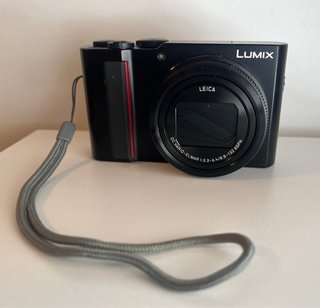 Cámara Panasonic Lumix DC-TZ200 Negra