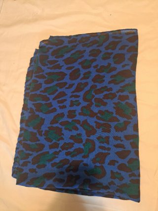 Fular H&M estampado animal print
