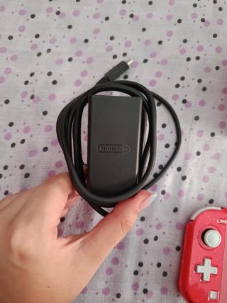 Nintendo Switch Lite Coral