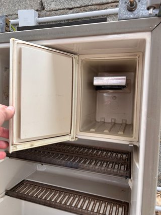 Nevera Trivalente Electrolux para Caravana