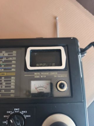 Radio Multibanda Marc NR-82F1
