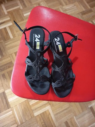 Sandalias Skechers Negras Mujer