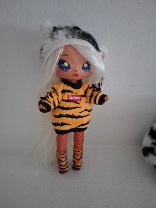 Muñeca Na Na Na Surprise Bianca Bengal