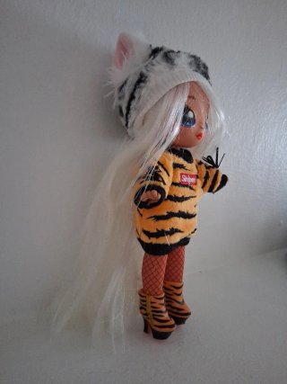 Muñeca Na Na Na Surprise Bianca Bengal