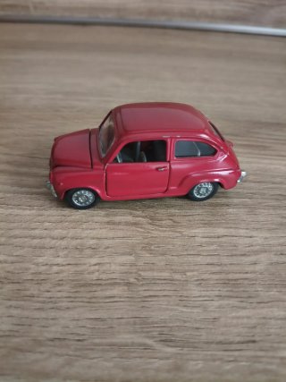 Maqueta Seat 600 Auto Pilen 1:43