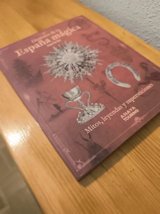 LIBRO "DESTINOS DE LA ESPAÑA MÁGICA"