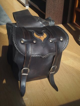 Alforjas de cuero para moto