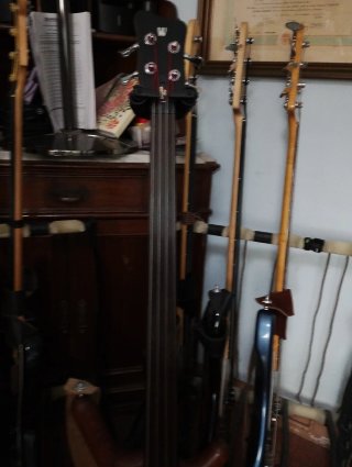 Warwick Corvette Standard Bajo Eléctrico