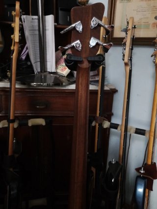 Warwick Corvette Standard Bajo Eléctrico