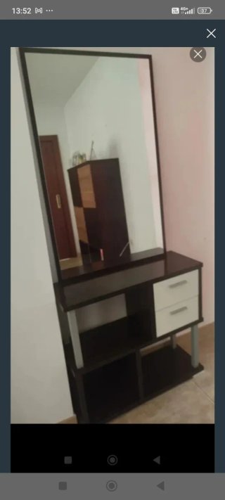 Mueble recibidor con espejo