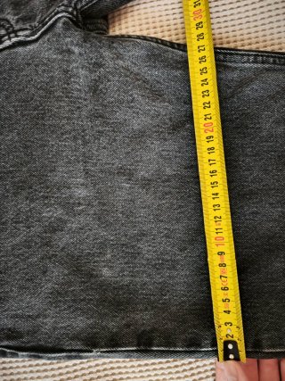 Pantalón tejano negro Pull and Bear