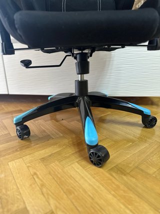 Silla de escritorio Drift negra y azul