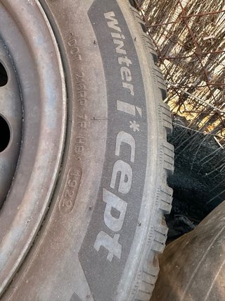 4 ruedas nieve Hankook para Renault casi nuevas