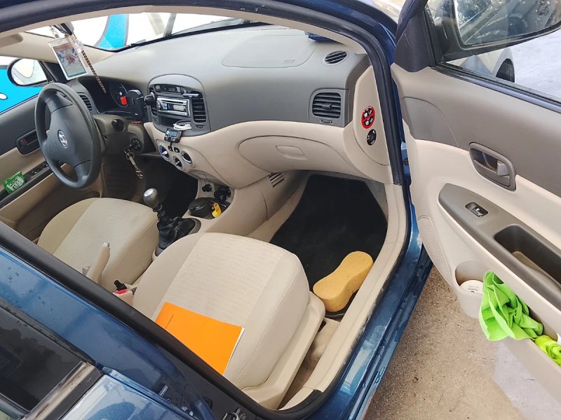 Hyundai Accent 2008 - foto 1