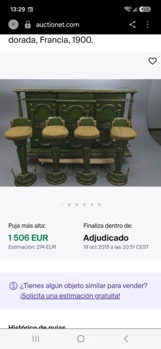 Barra de bar verde con detalles dorados
