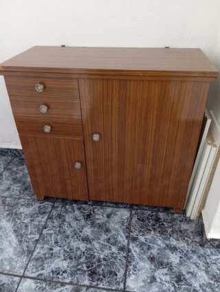 Máquina de coser Alfa antigua