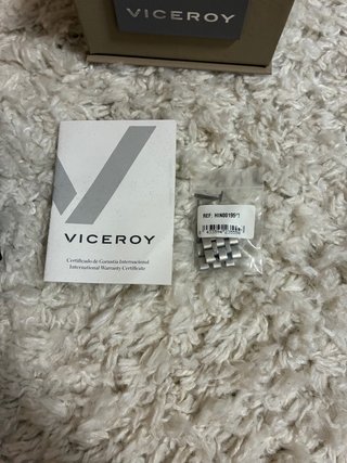 Reloj Viceroy Negro y Plateado