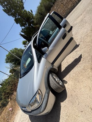 Opel Zafira 2000