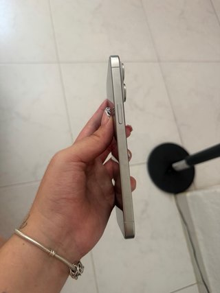 iPhone 15 Pro Max 256GB Titanio Blanco - Impecable
