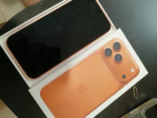 iPhone 17 Pro Max Naranja
